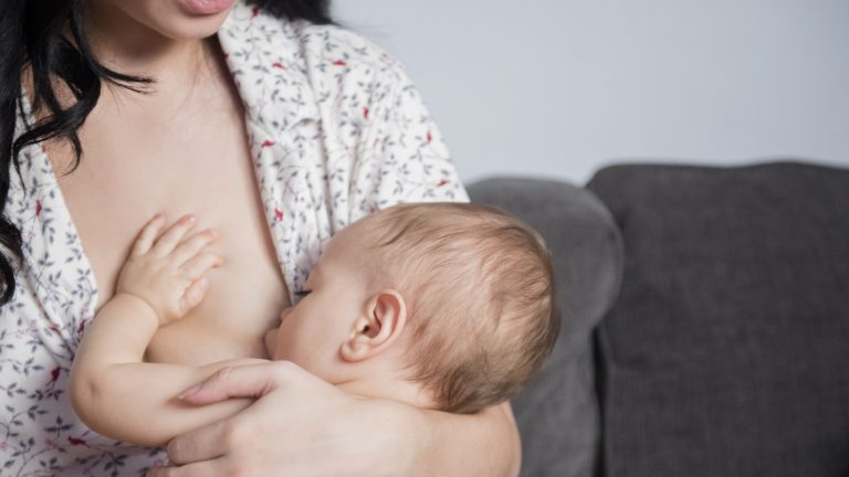 Czy ubrania do karmienia piersią przydają się po ciąży?